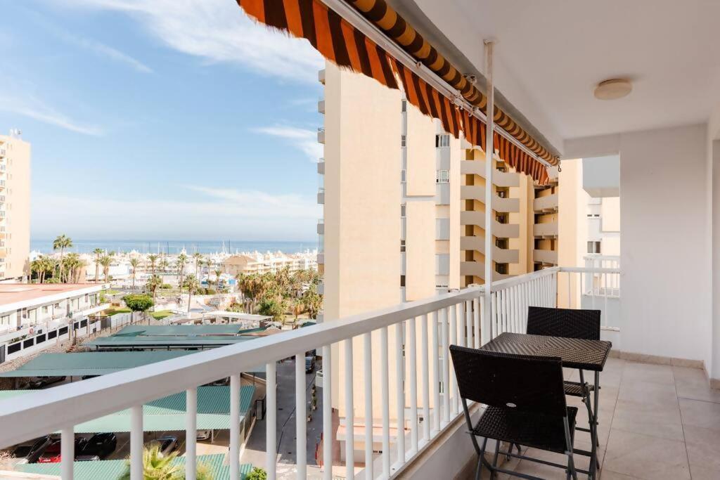 Amplio Con Vistas Al Mar Y Piscina En Benalmadena Apartment Exterior photo