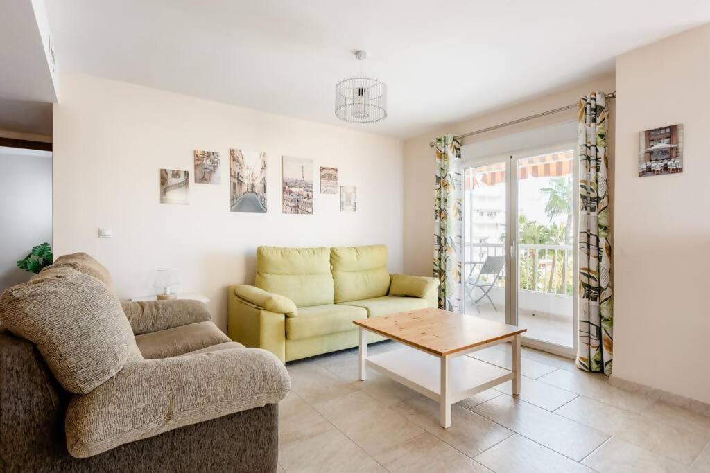 Amplio Con Vistas Al Mar Y Piscina En Benalmadena Apartment Exterior photo