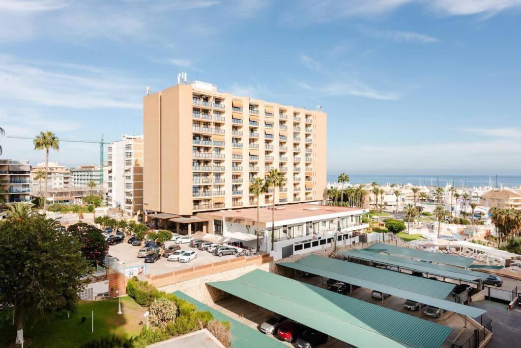 Amplio Con Vistas Al Mar Y Piscina En Benalmadena Apartment Exterior photo